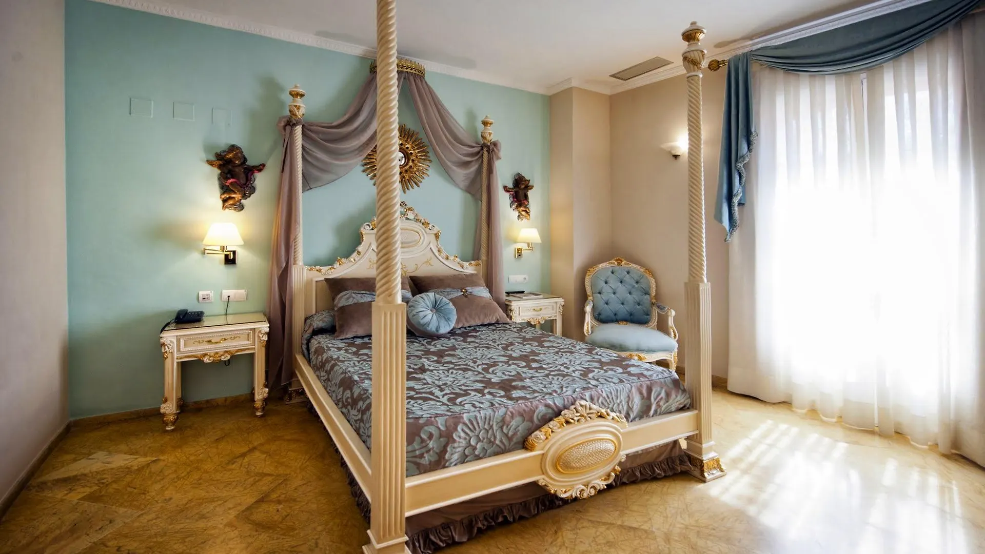 Adriano Boutique Sevilla Espagne