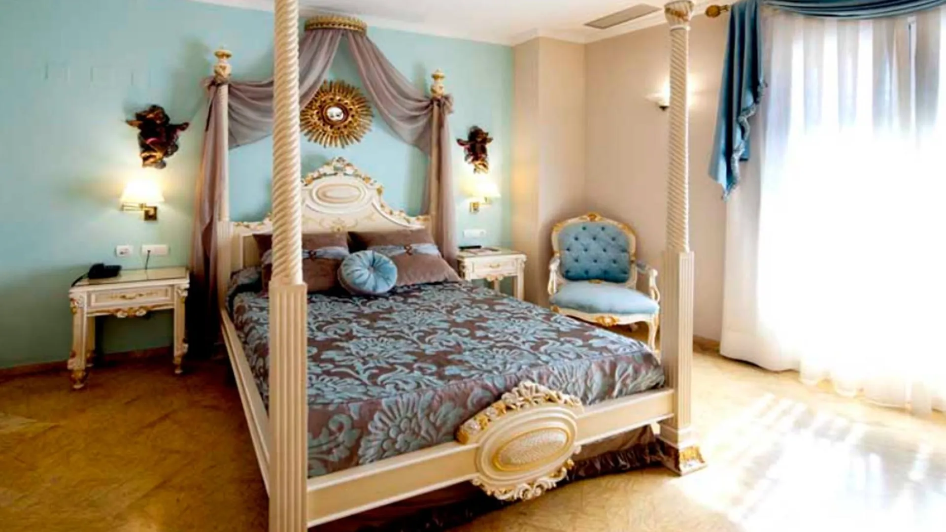 *** Hotel Adriano Boutique Sevilla España