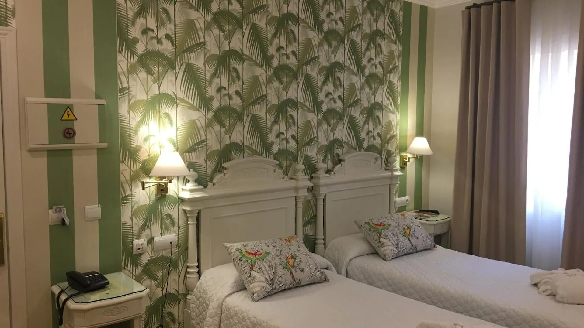 *** Hotel Adriano Boutique Sevilla España