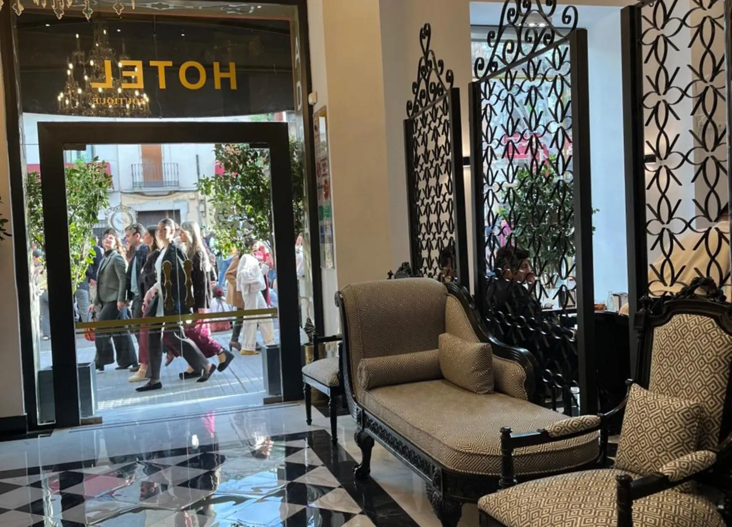 Adriano Boutique Sevilla